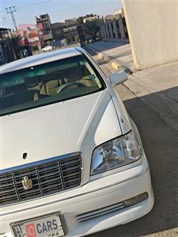 تۆیۆتا کراون